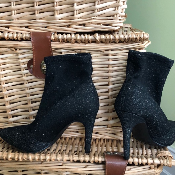 Brash booties - Picture 4 of 7